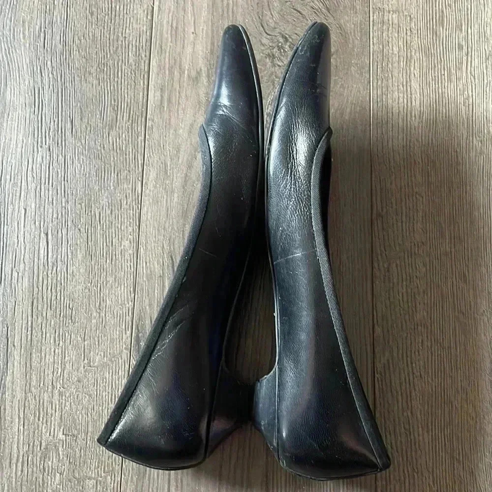 ❤️2/$50❤️Roberto Vianni Black Leather Flat Pump- Sz 7.5 - Picture 2 of 5